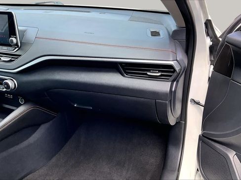 Used 2022 Nissan Altima 2.5 SR FWD image 19