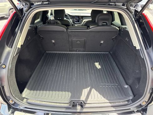 Used 2021 Volvo XC60 T5 Inscription w/ Climate Package AWD/4WD image 14
