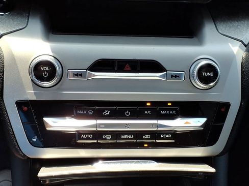 Used 2024 Ford Explorer Timberline w/ Timberline Technology Package AWD/4WD image 18