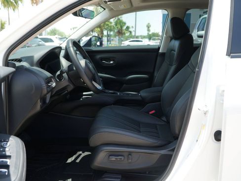 Used 2026 Honda HR-V EX-L image 7