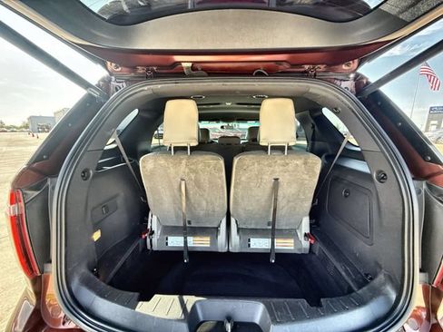 Used 2015 Ford Explorer XLT w/ Equipment Group 202A FWD image 23