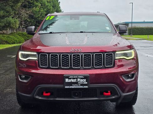 Used 2017 Jeep Grand Cherokee Trailhawk w/ Trailhawk Luxury Group AWD/4WD image 9