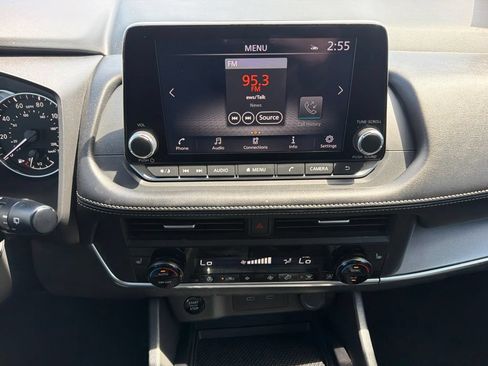 Used 2024 Nissan Rogue SV w/ SV Premium Package FWD image 26
