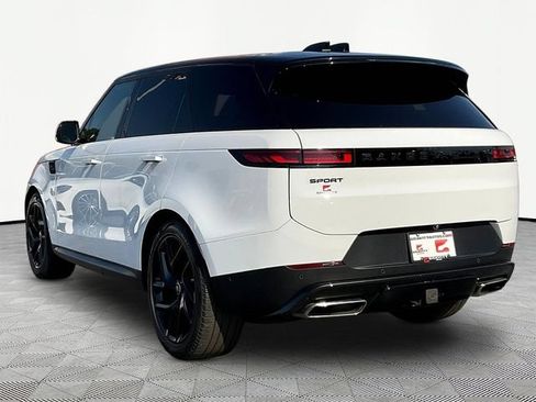 Used 2024 Land Rover Range Rover Sport SE AWD/4WD image 5