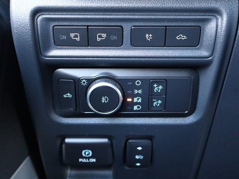 Used 2022 Ford F150 Platinum w/ Max Trailer Tow Package image 29