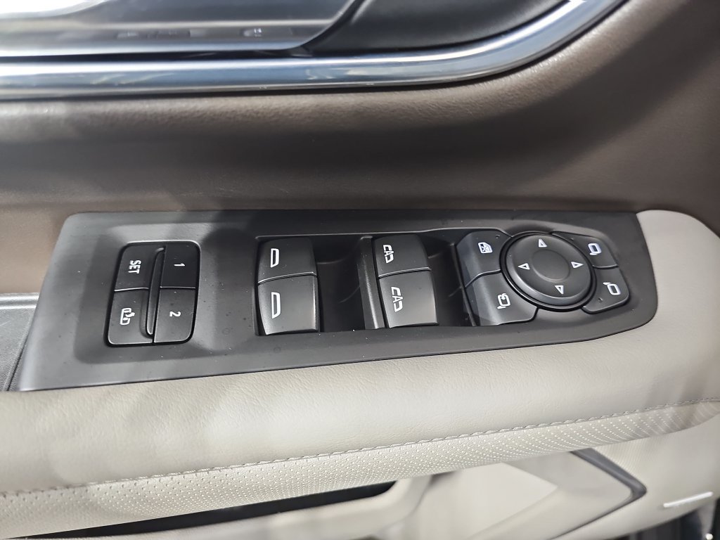 Used 2021 GMC Yukon SLT w/ SLT Premium Package AWD/4WD image 35