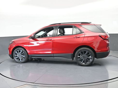 Used 2022 Chevrolet Equinox RS w/ RS Leather Package image 3