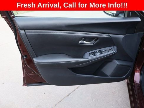 Used 2025 Nissan Sentra SV image 19