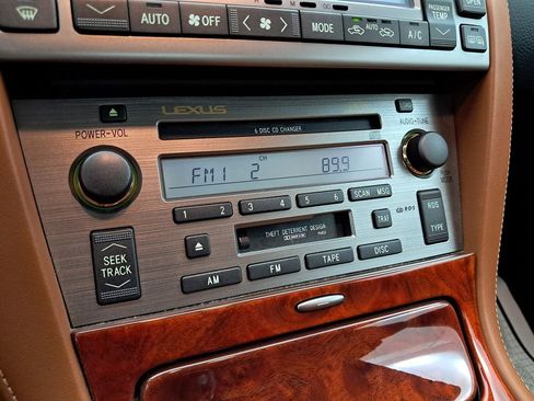 Used 2004 Lexus SC 430 Convertible image 25