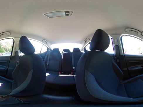 Used 2025 Nissan Versa SV image 42