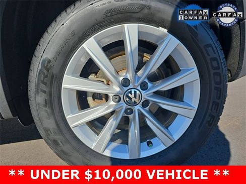 Used 2017 Volkswagen Tiguan Limited w/ Premium Package image 30