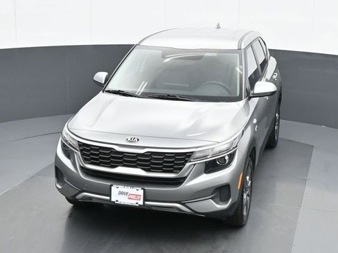 Used 2021 Kia Seltos LX AWD/4WD image 16