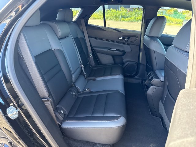 Used 2024 Honda Prologue Touring image 12