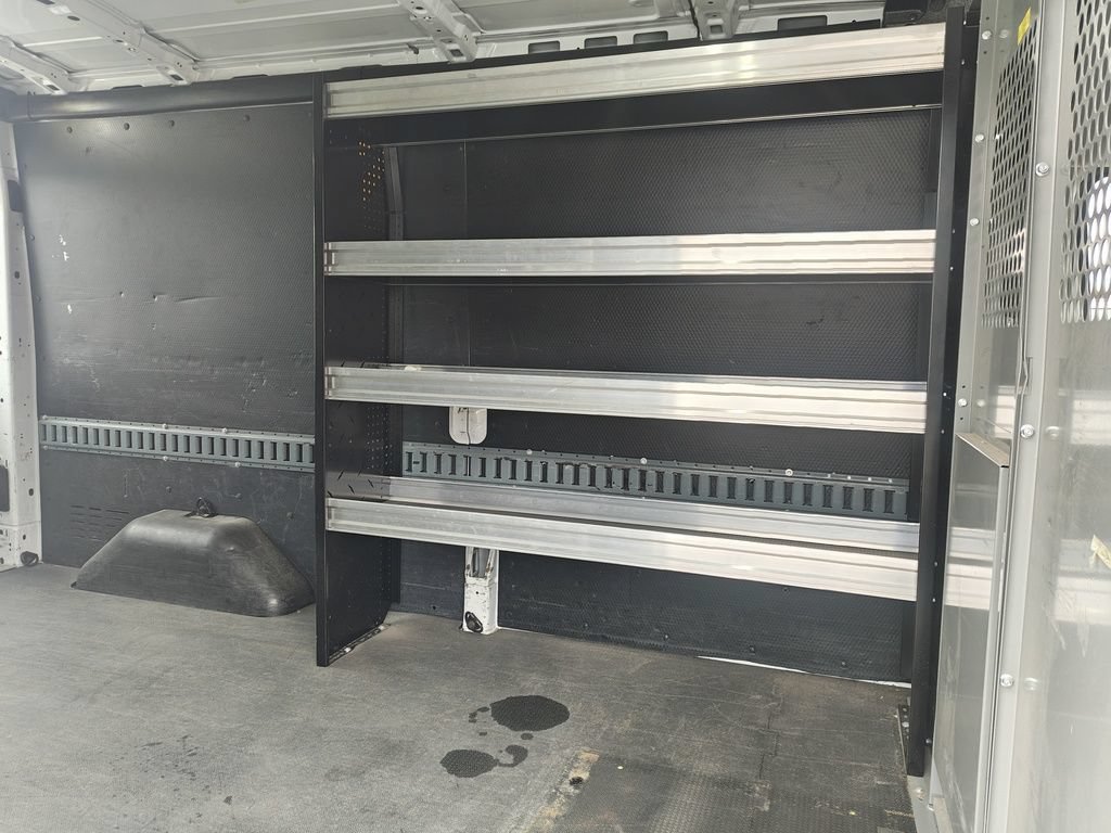 Used 2018 Ford Transit 250 148 Medium Roof RWD image 7