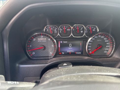 Used 2015 GMC Sierra 1500 SLE w/ All-Terrain Package image 7