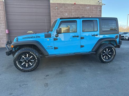 Used 2018 Jeep Wrangler Unlimited Sport S image 1