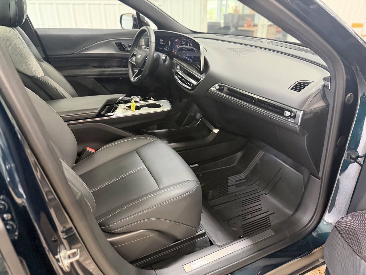 Used 2024 Cadillac Lyriq Tech w/ LPO, Floor Liner Package AWD/4WD image 20