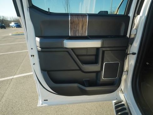 Used 2018 Ford F150 Lariat image 16