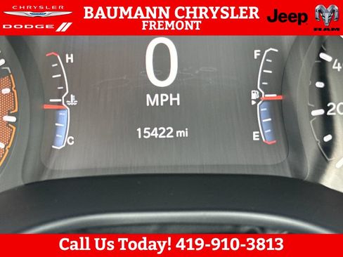 Used 2023 Jeep Compass Latitude w/ Sun and Sound Group AWD/4WD image 16