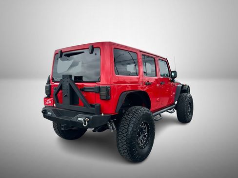 Used 2015 Jeep Wrangler Unlimited Sahara AWD/4WD image 4