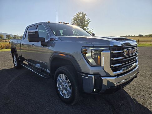 Used 2024 GMC Sierra 3500 SLT AWD/4WD image 1