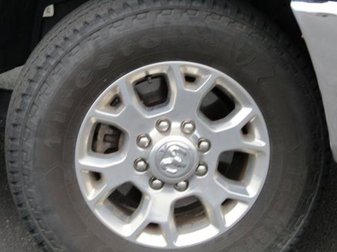 Used 2022 RAM 2500 Laramie AWD/4WD image 6