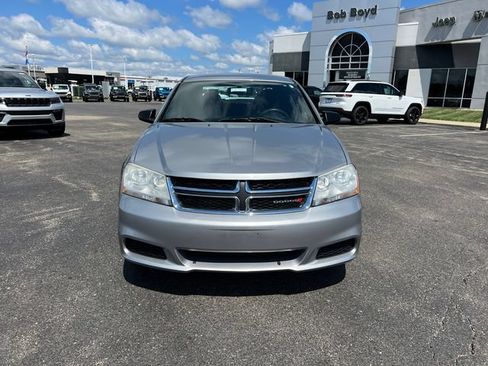 Used 2014 Dodge Avenger SE w/ Sport Appearance Group FWD image 2