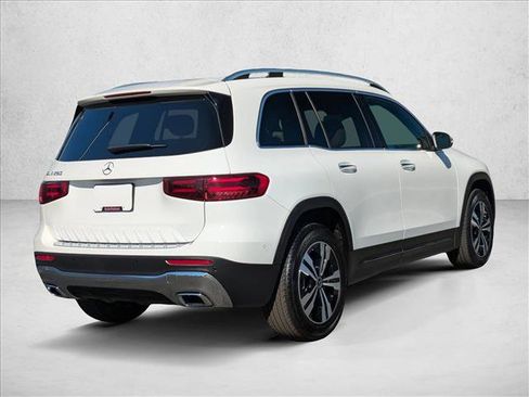 Certified 2025 Mercedes-Benz GLB 250 image 8