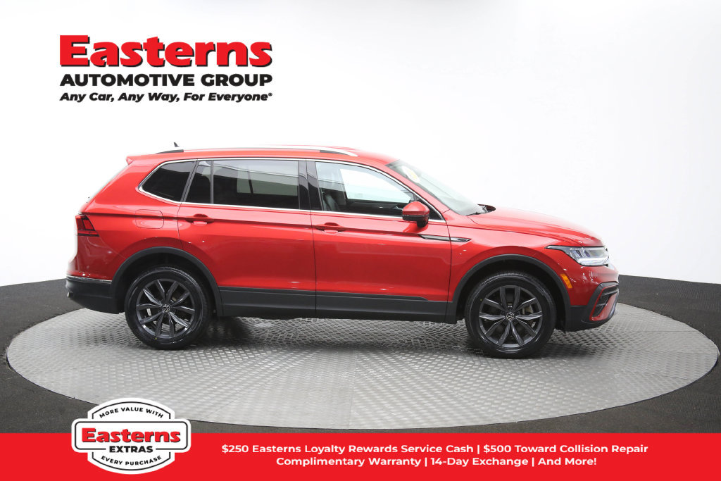 Used 2023 Volkswagen Tiguan SE AWD/4WD image 44