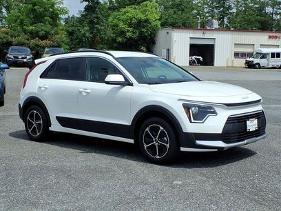 New 2026 Kia Niro LX