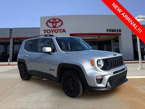Used 2020 Jeep Renegade Altitude FWD image 7
