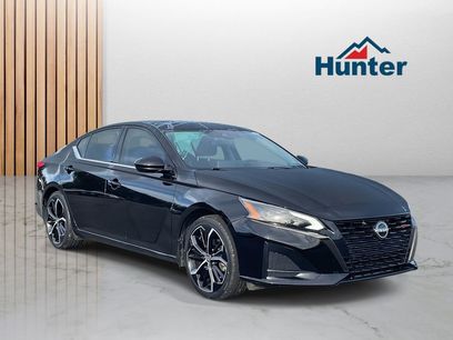 Used 2023 Nissan Altima 2.5 SR w/ SR Premium Package