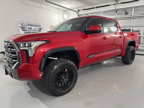 Used 2024 Toyota Tundra Platinum image 3