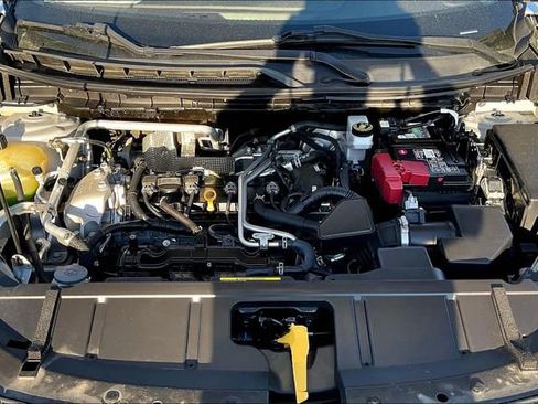 Used 2021 Nissan Rogue SV image 20