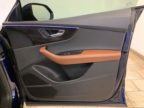 Used 2021 Audi Q8 Prestige w/ Prestige Package image 63