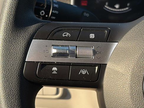 Certified 2025 Hyundai Tucson SE FWD image 26