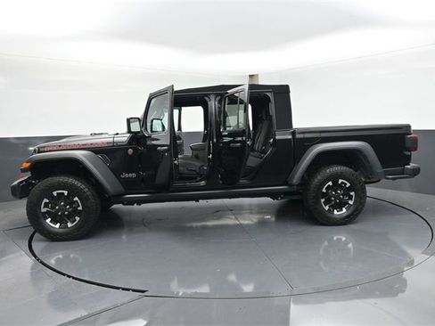 Used 2024 Jeep Gladiator Rubicon w/ Safety Group image 43