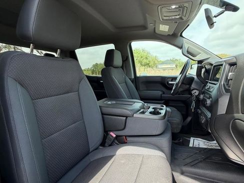 Used 2019 Chevrolet Silverado 1500 Custom Trail Boss w/ Custom Convenience Package AWD/4WD image 14