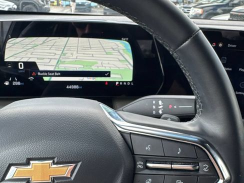 Used 2025 Chevrolet Equinox LT w/ Convenience Package II FWD image 25