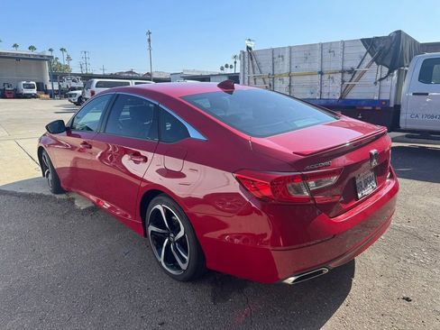 Used 2018 Honda Accord Sport image 3
