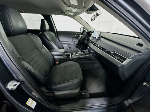 Used 2024 Mitsubishi Outlander SE image 34
