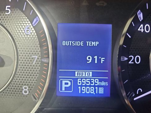 Used 2017 Nissan Armada Platinum w/ Captain Seat Package AWD/4WD image 17