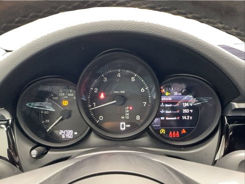 Used 2023 Porsche Macan Turbo AWD/4WD image 40
