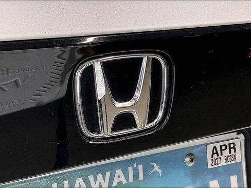 Used 2024 Honda Accord Touring image 7
