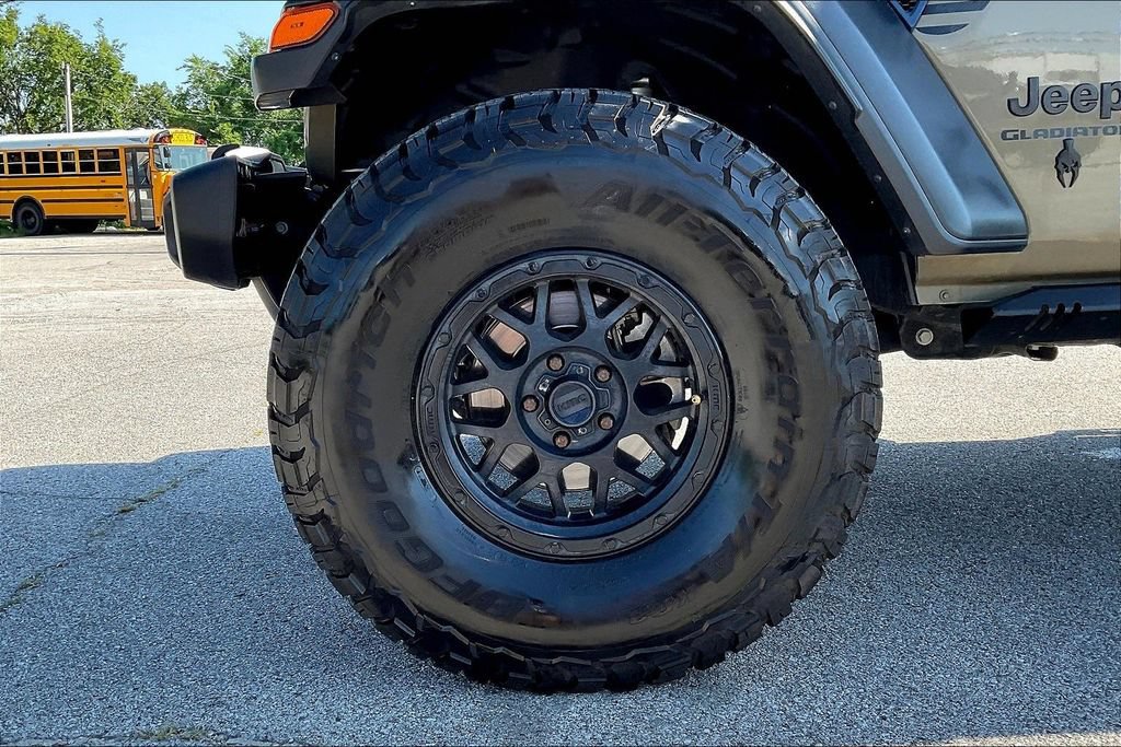 Used 2020 Jeep Gladiator Sport AWD/4WD image 30