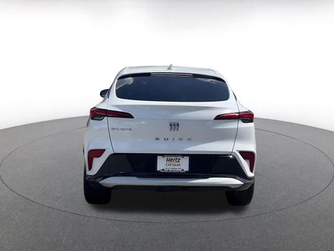 Used 2025 Buick Envista Sport Touring image 11