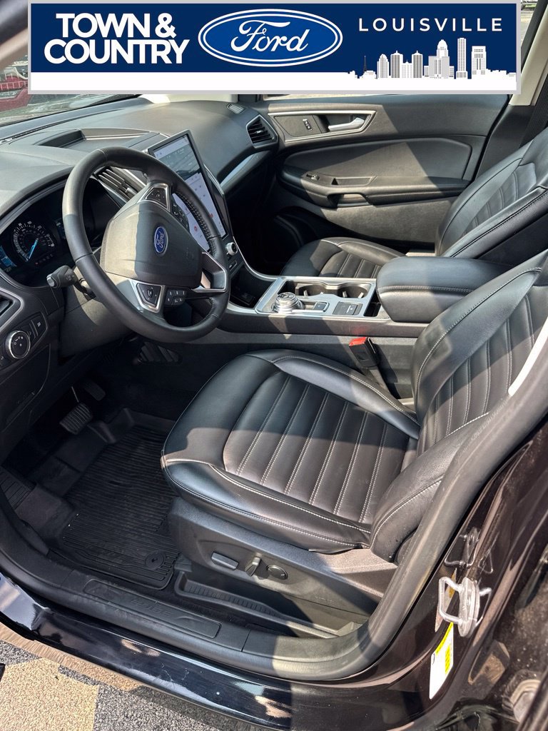Used 2023 Ford Edge SEL AWD/4WD image 13