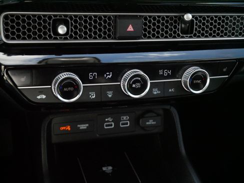 Used 2023 Honda Civic Touring image 23