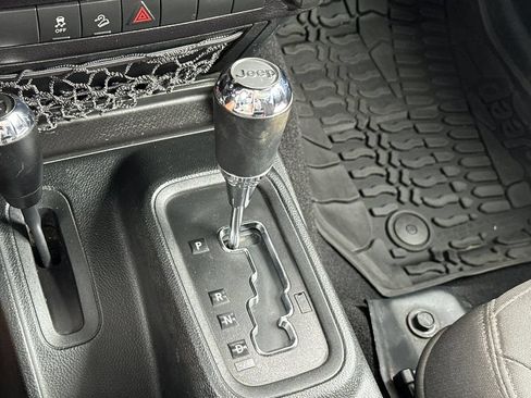 Used 2016 Jeep Wrangler Unlimited Sport w/ Quick Order Package 24S AWD/4WD image 25