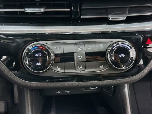 New 2026 Buick Envista Sport Touring w/ Convenience I Package FWD image 18